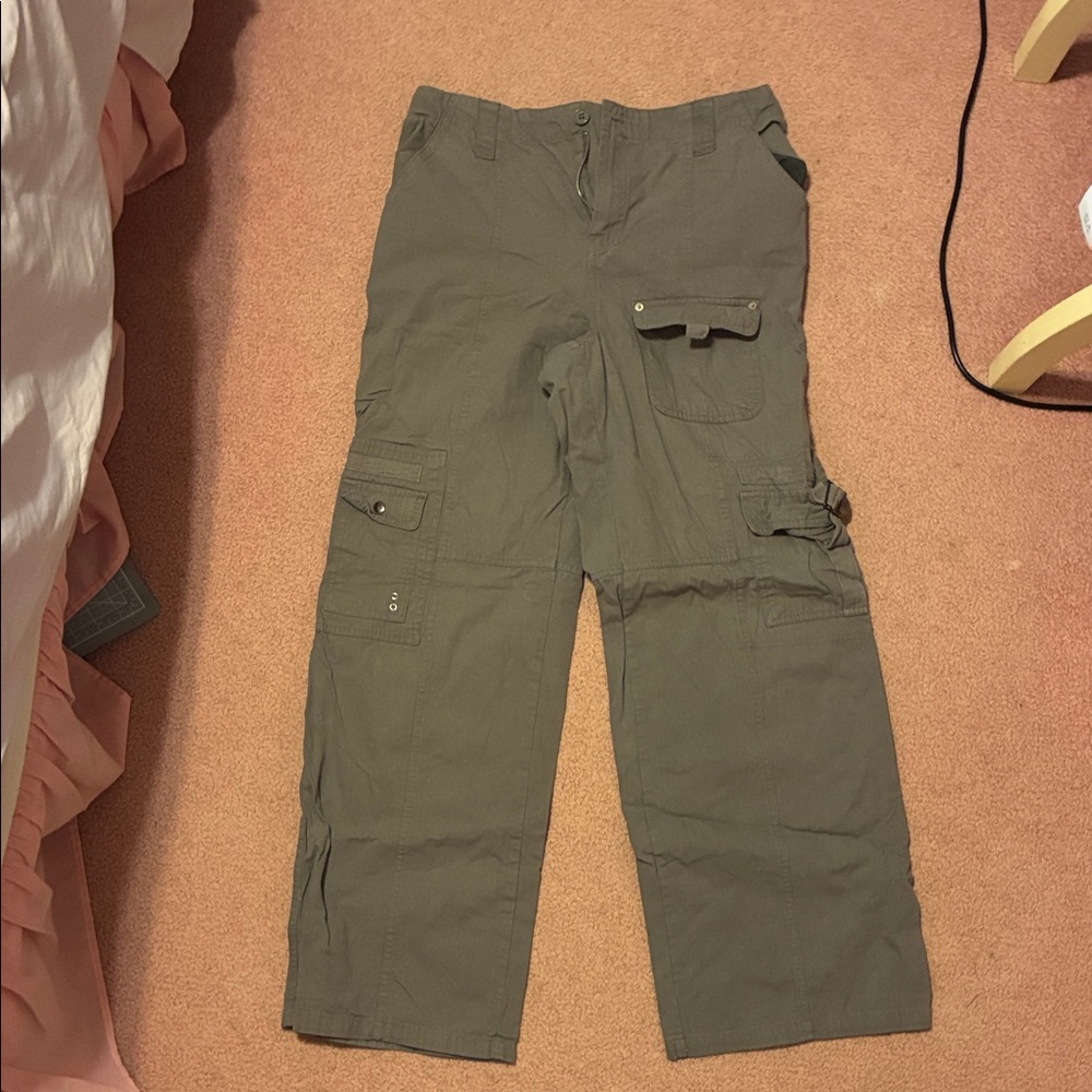 Harper & Ivy High Waisted Cargo Pants